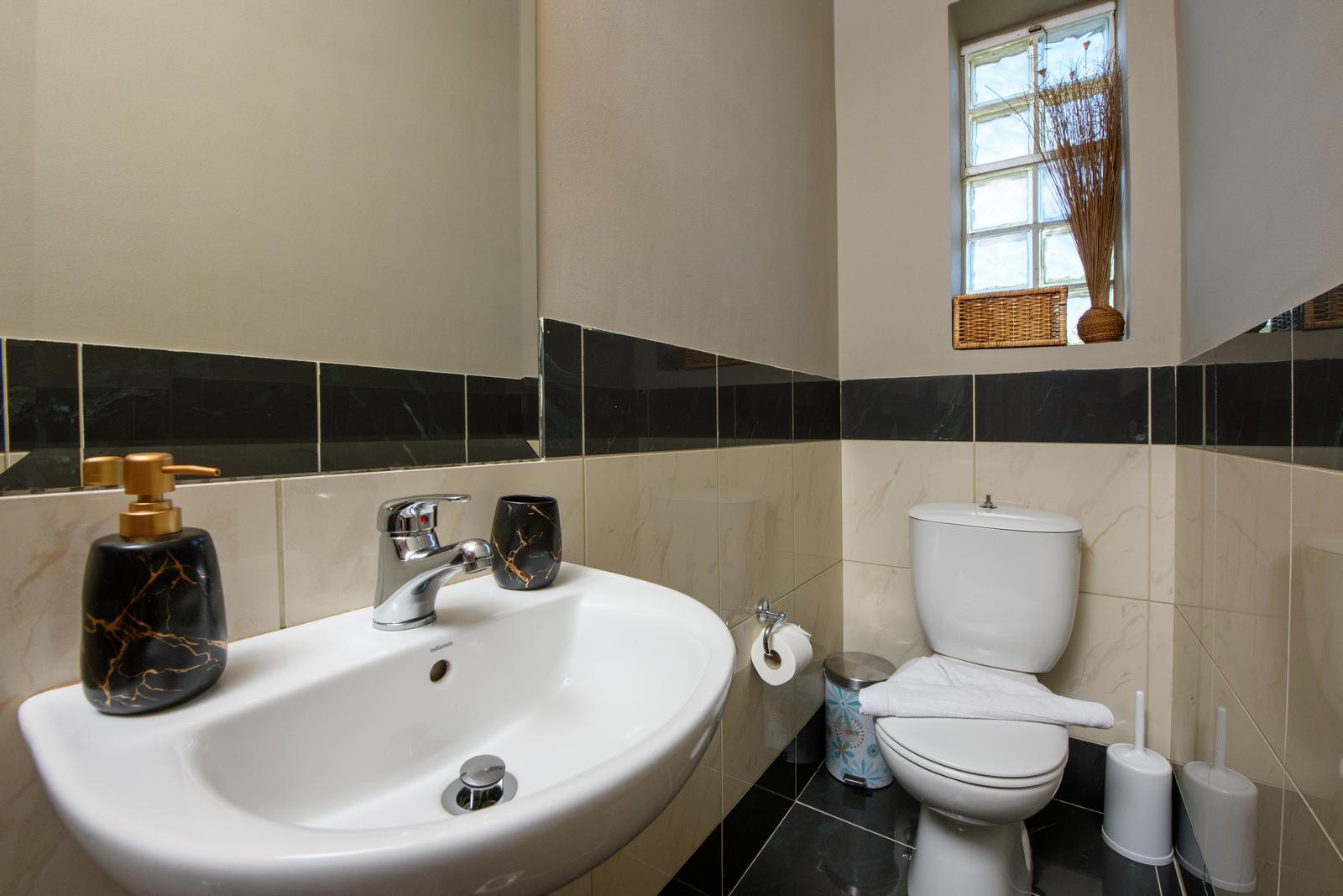 Three Bedroom Apartment - Louloudis Complex Apartments