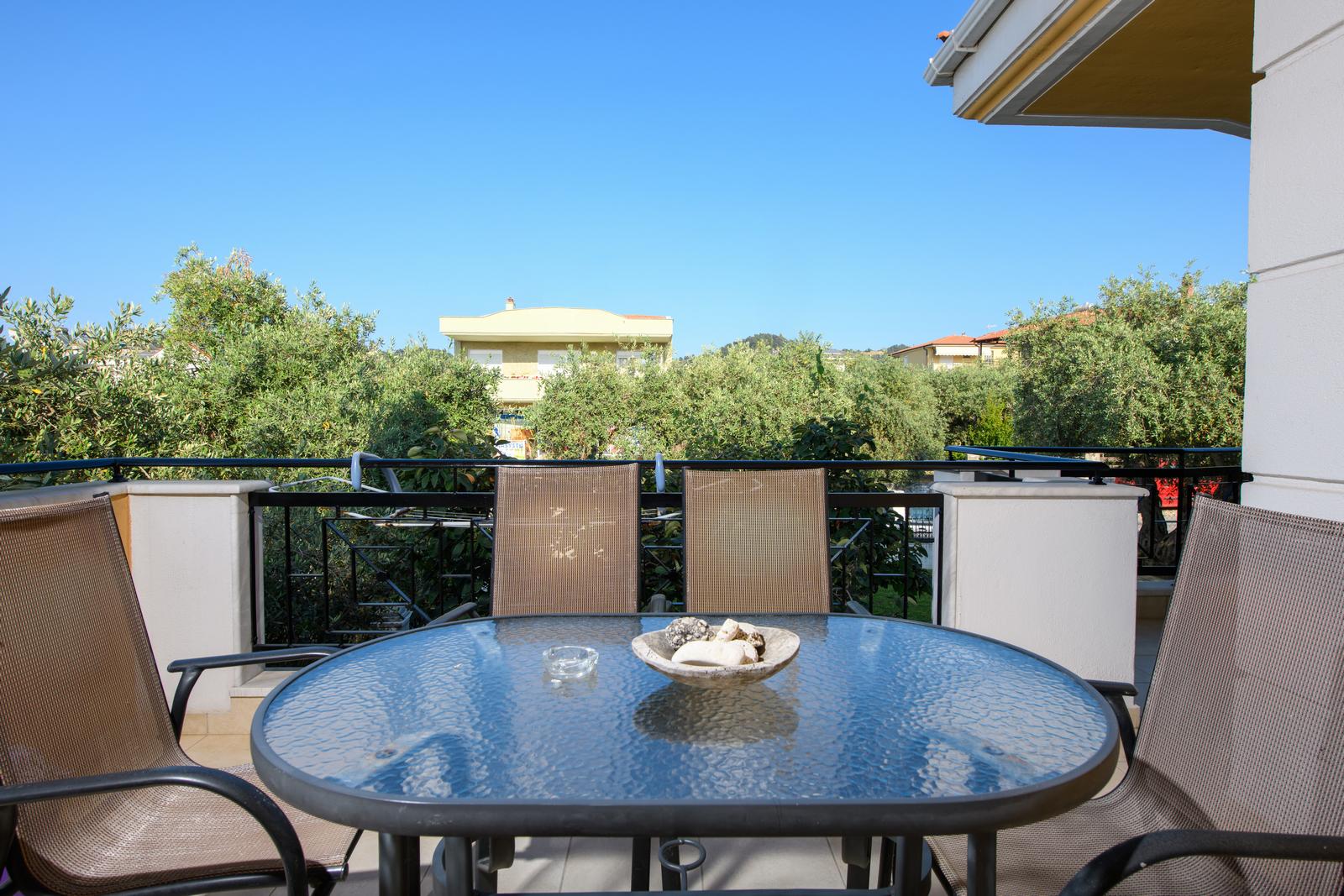 Three Bedroom Apartment - Louloudis Complex Apartments